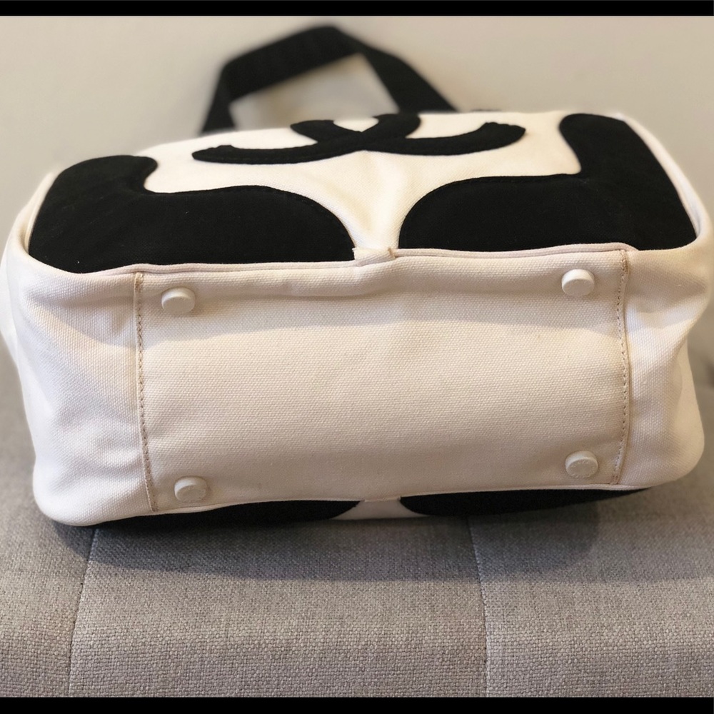SOLD Chanel Vintage Canvas Bag - Picture 4 of 8